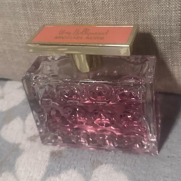 Michael Kors Very Hollywood Perfume - Pink and Gold 80%- discontinued 3.4 fl oz - Picture 3 of 8